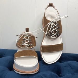 Kate Bosworth Matisse Tan/White platform sandal.